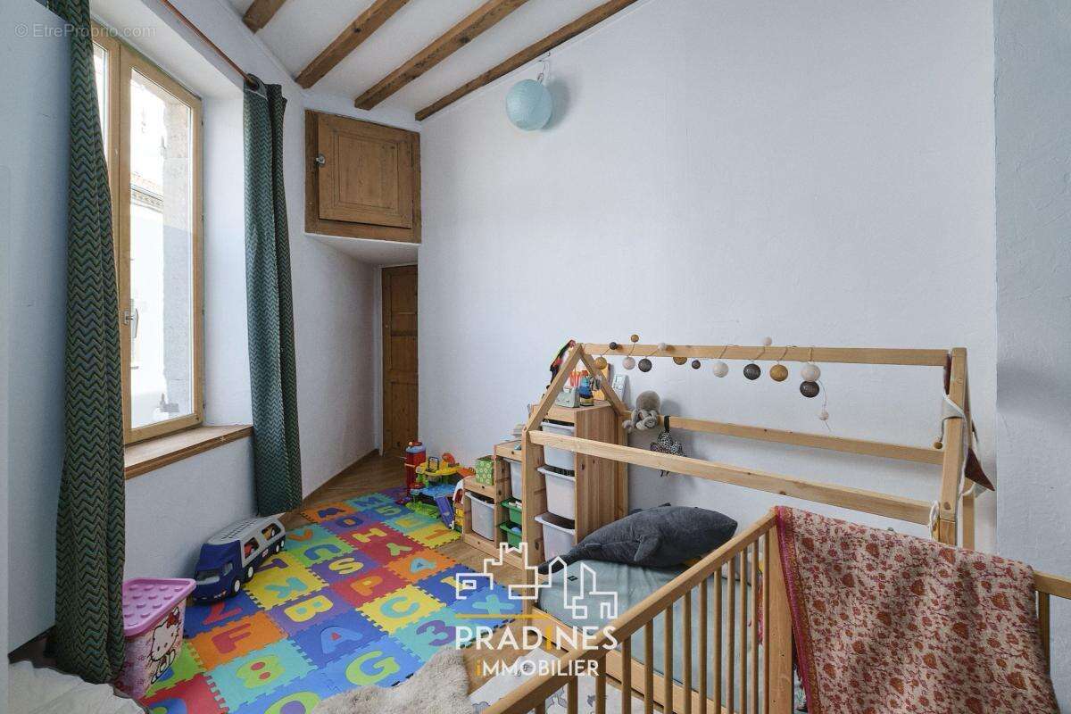 Appartement à MORNANT