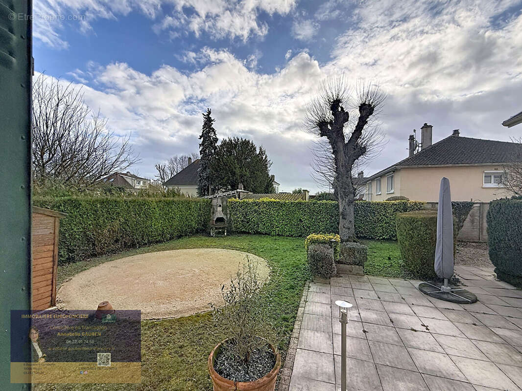 Maison à CRENEY-PRES-TROYES