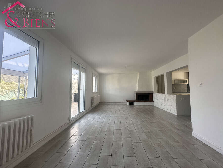 Maison à EQUEURDREVILLE-HAINNEVILLE