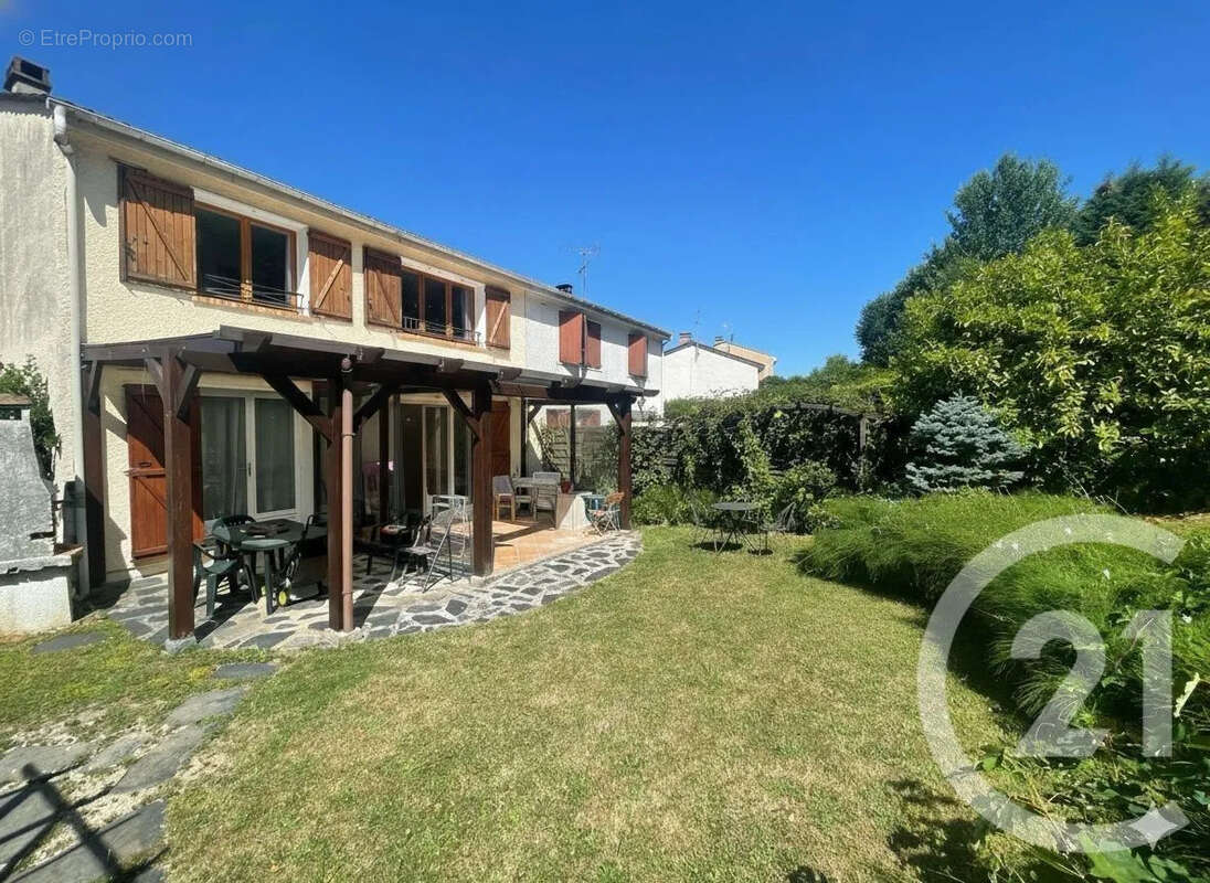 Maison à DAMMARTIN-EN-GOELE