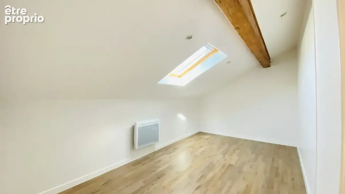 Idéal premier achat ou investissement - Appartement T2 en dernier étage - photo 7