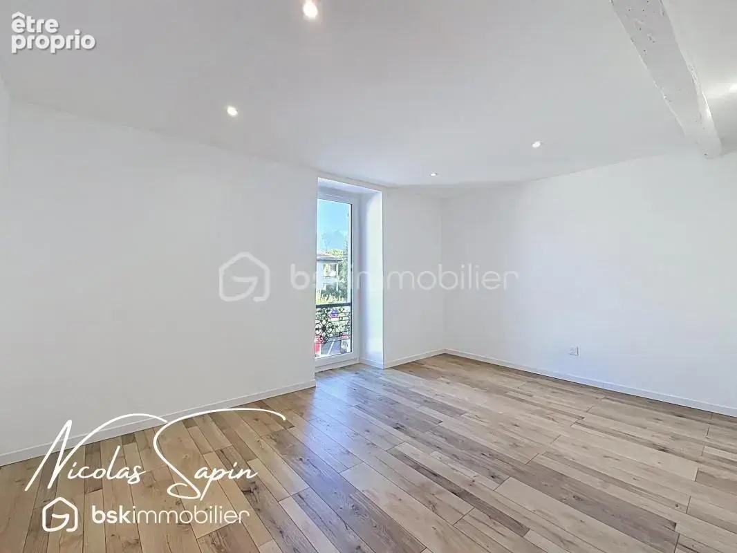 Maison 220m2 5 chambres entièrement rénovée au centre de Varces - photo 12