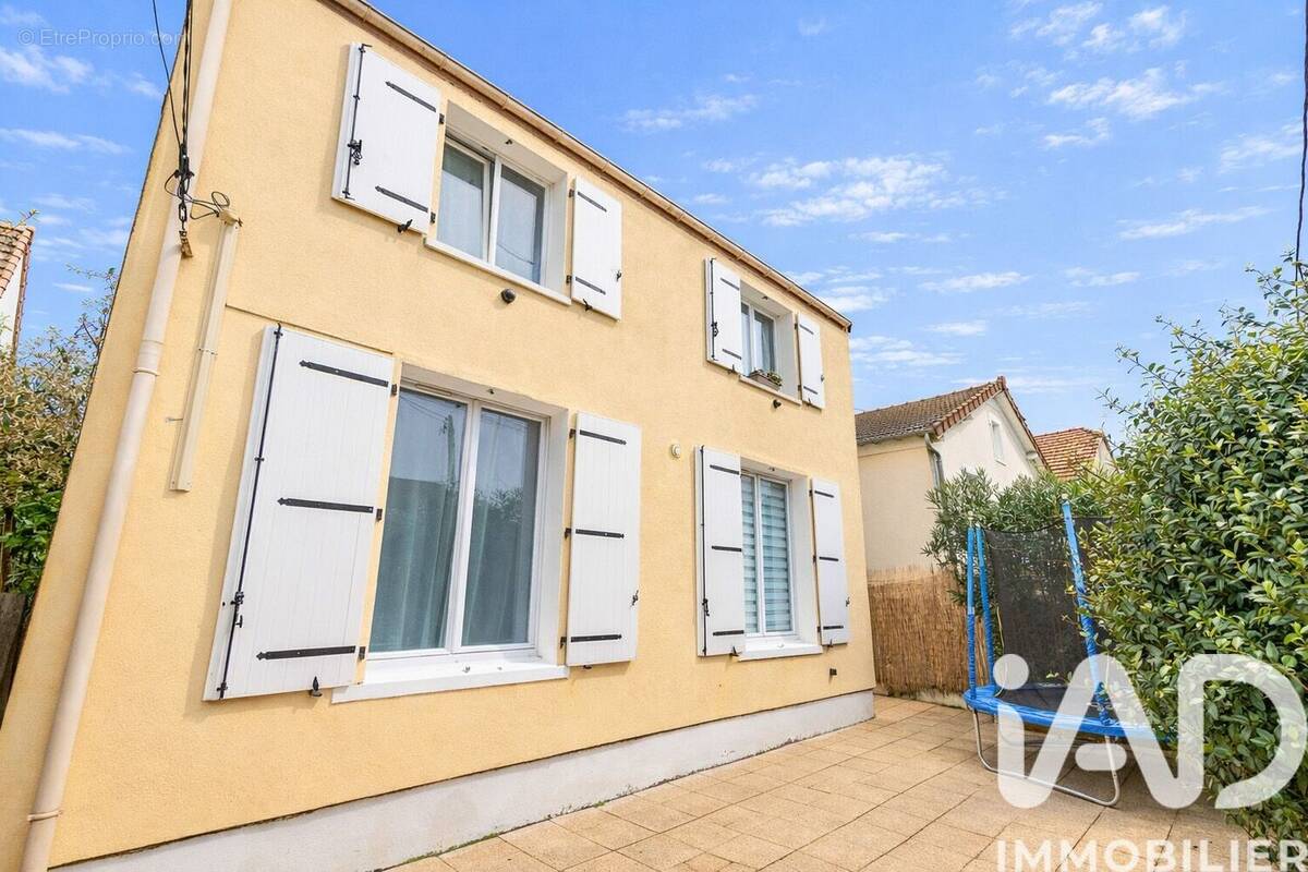 Photo 1 - Maison à VIRY-CHATILLON