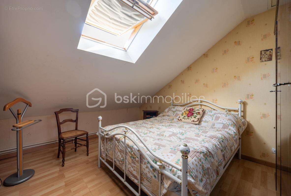 Maison familiale T5 sur +1400 m² de terrain — Prête à accueillir vos projets - photo 14