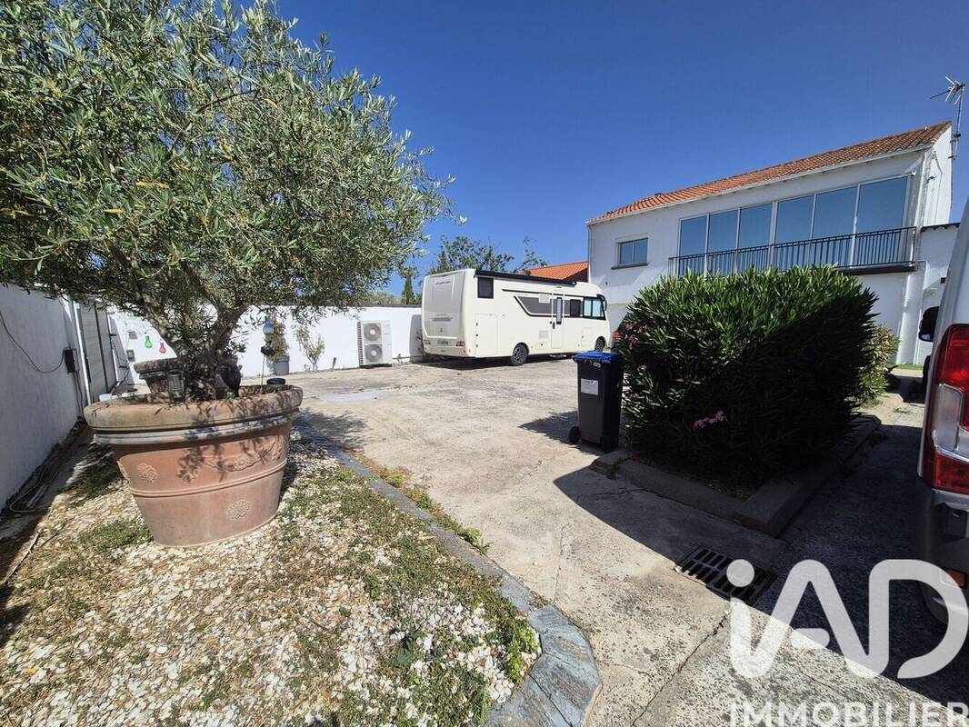 Photo 1 - Maison à LA JARNE