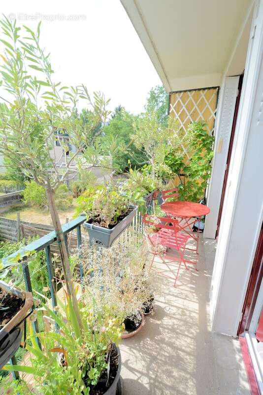Appartement 61 m² à Saint-Maur-Des-Fosses  - photo 4