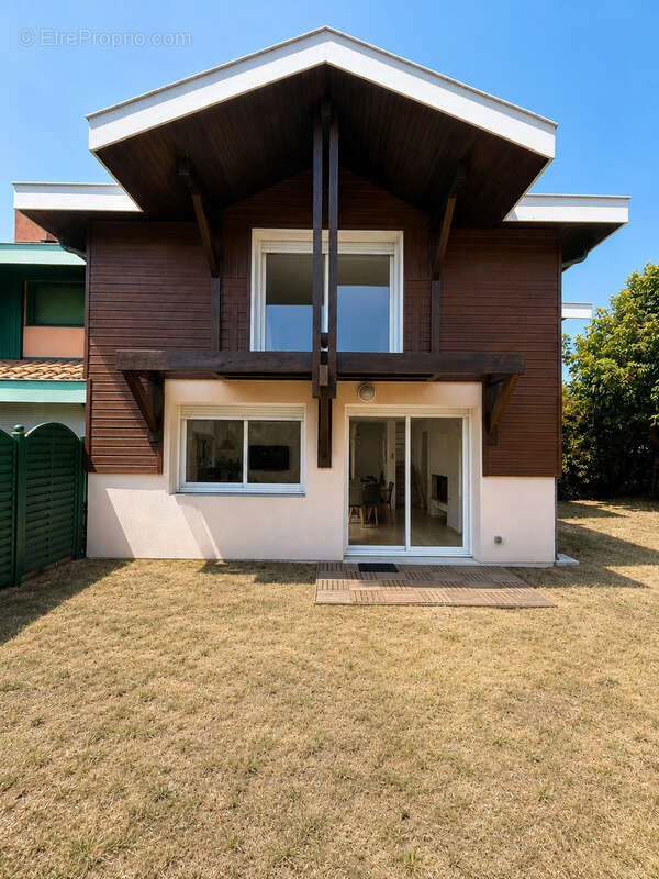 Maison à GUJAN-MESTRAS