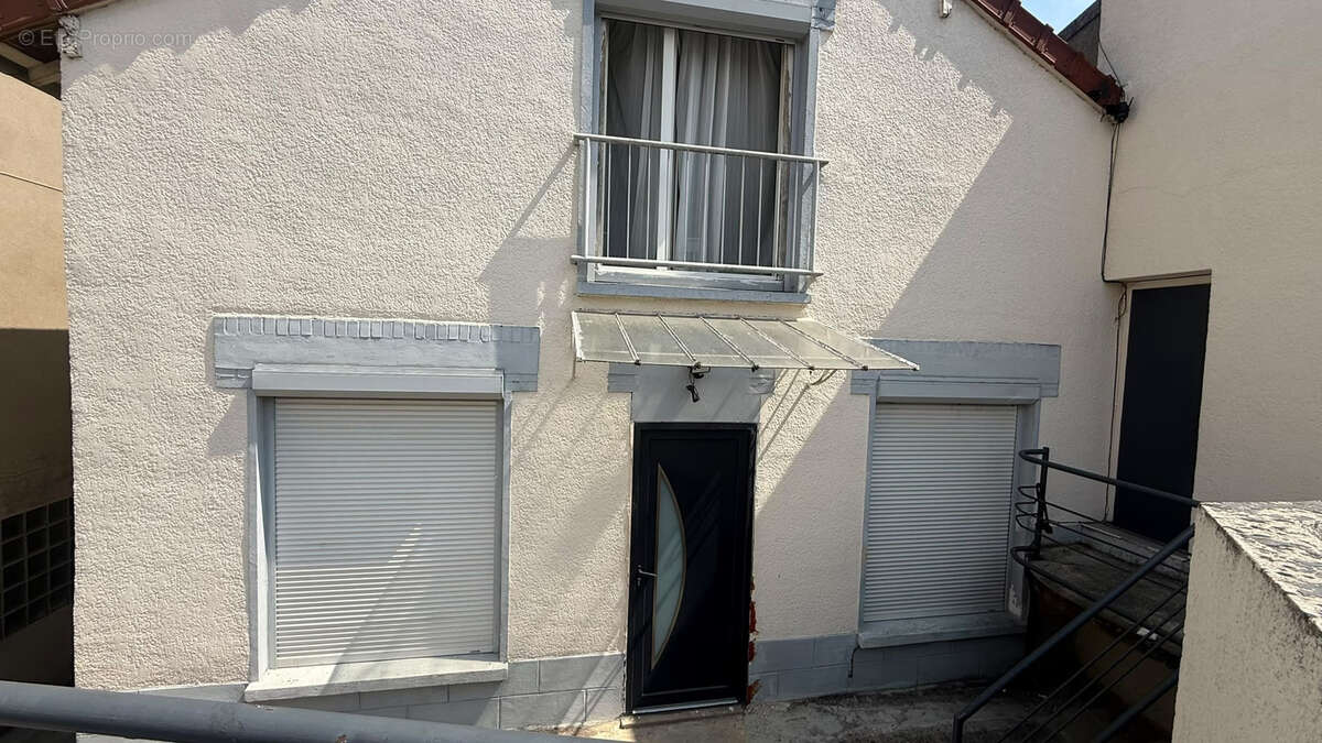 Immeuble avec deux appartements - photo 3