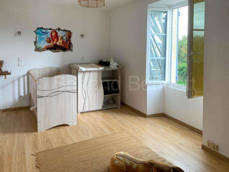 Maison à SAUZE-VAUSSAIS