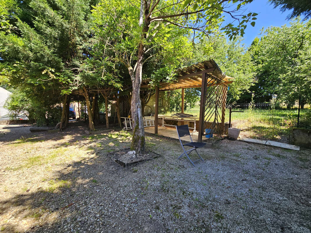 Maison à VERDUN-SUR-LE-DOUBS