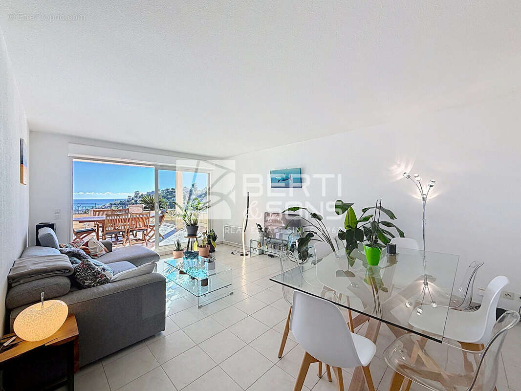 Appartement à MANDELIEU-LA-NAPOULE