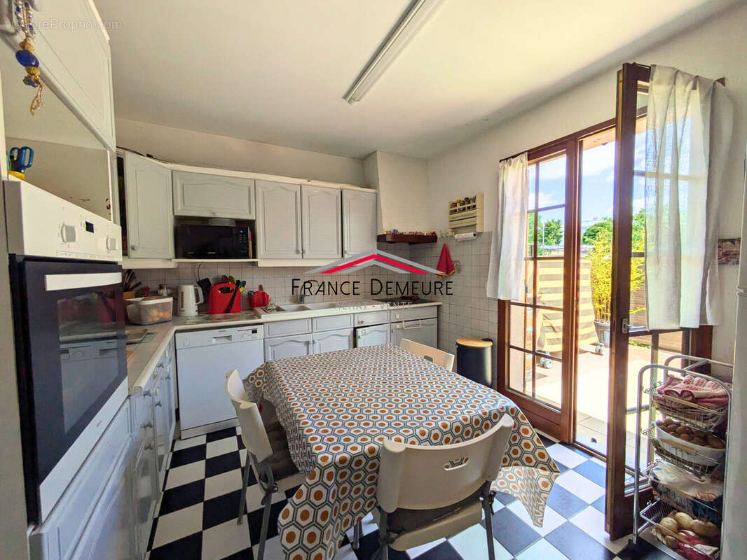 Maison à LE PLESSIS-BOUCHARD