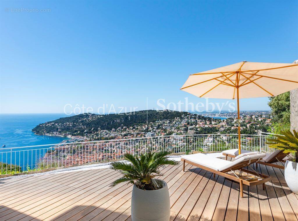 Appartement à VILLEFRANCHE-SUR-MER