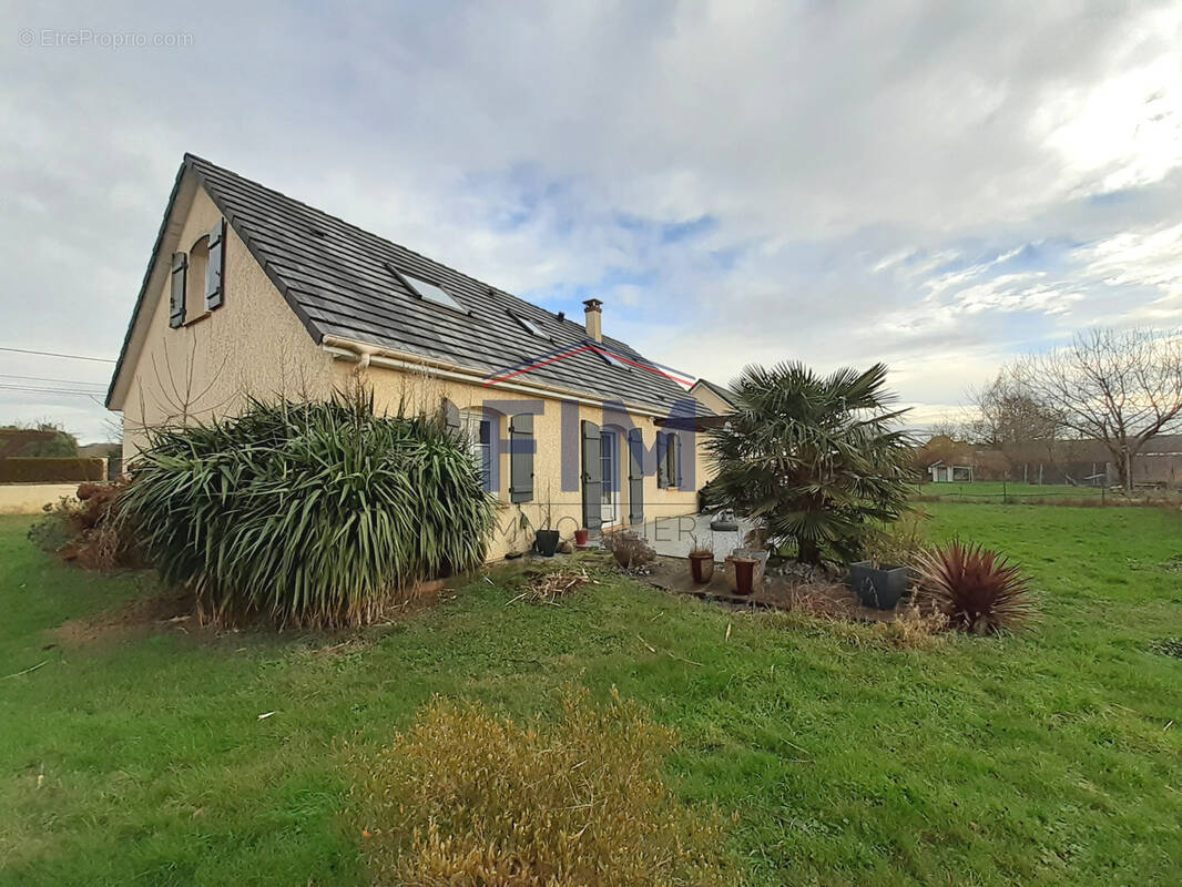 Maison à SAHURS