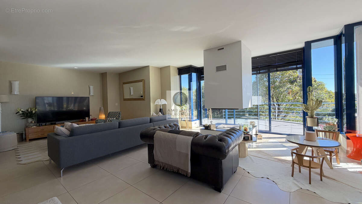 Maison d'architecte avec superbe vue - photo 9