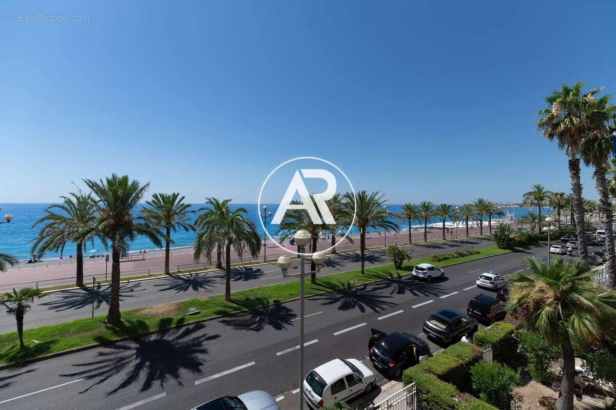 Nice - Promenade des Anglais // 3 pièces // Vue mer //Balcons - photo 2