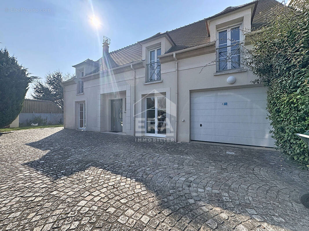 Maison à LAMORLAYE