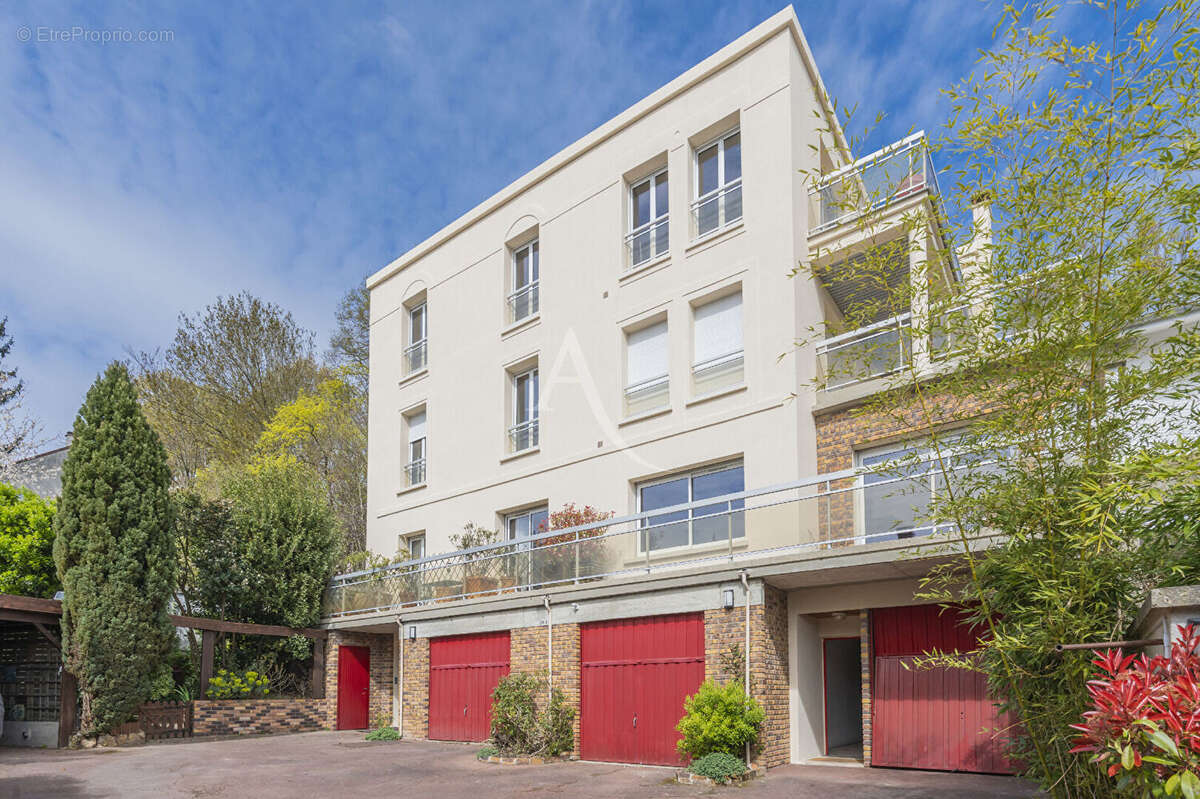 Appartement à GARCHES