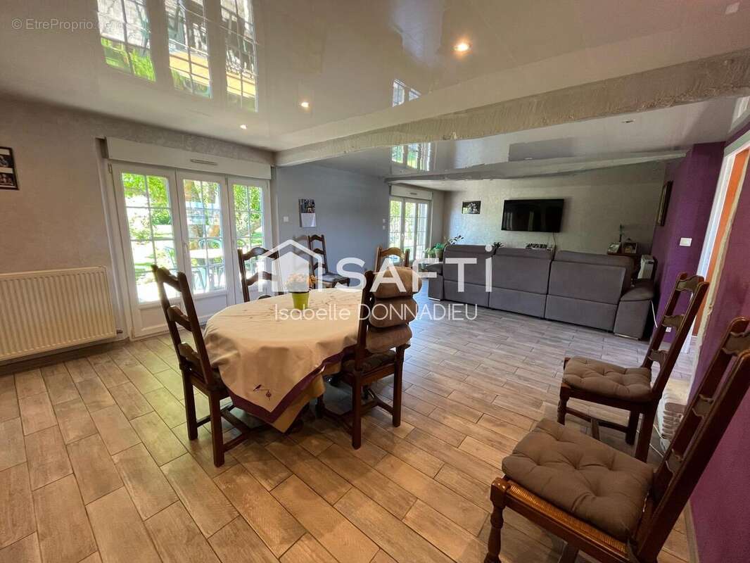 Maison 180 m² à Saint-Pierre-Du-Bosguerard  - photo 5