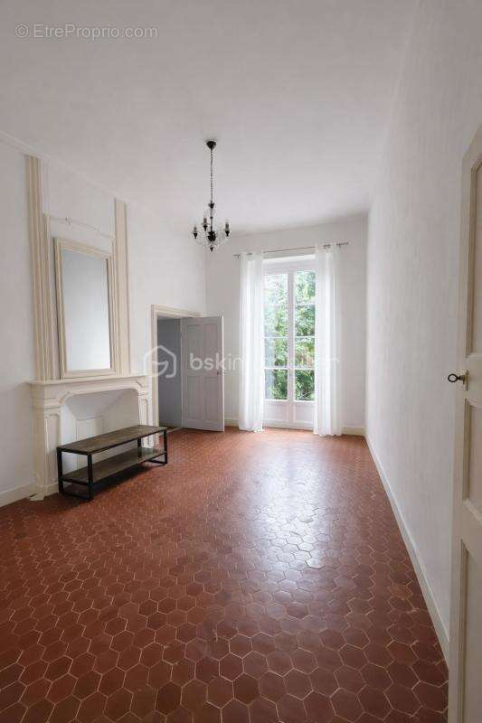Maison à BOLLENE