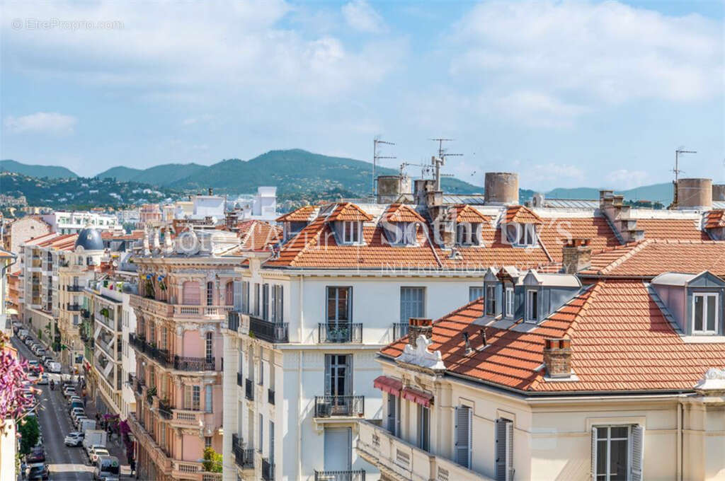 Nice Musiciens : Appartement bourgeois rénové de 3 chambres dans un immeuble Belle Époque - photo 9