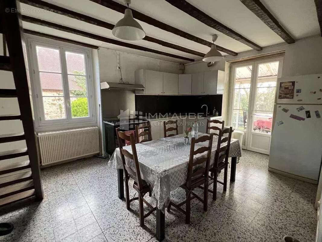 Maison à NOGENT-SUR-SEINE