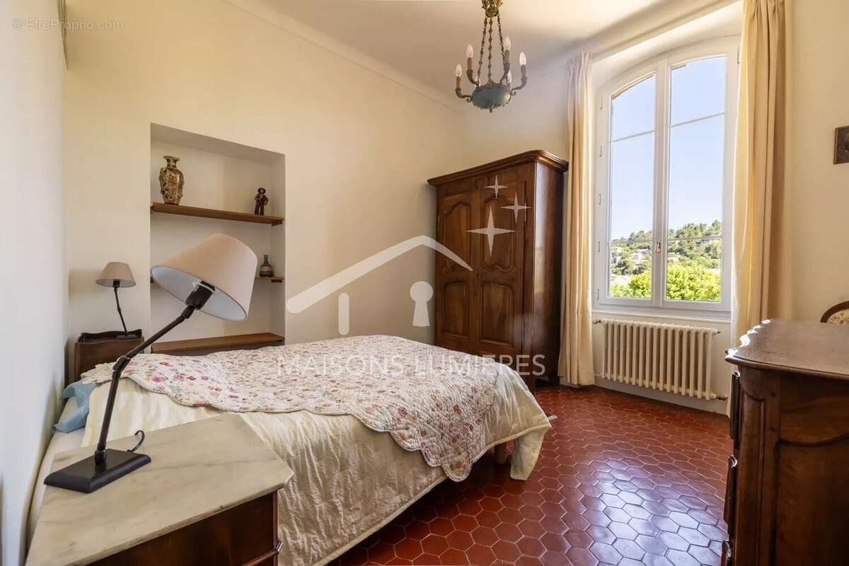Demeure d'exception en centre-ville d'Apt - 11 pièces - 950 000€ - 370 m² habitables - photo 17