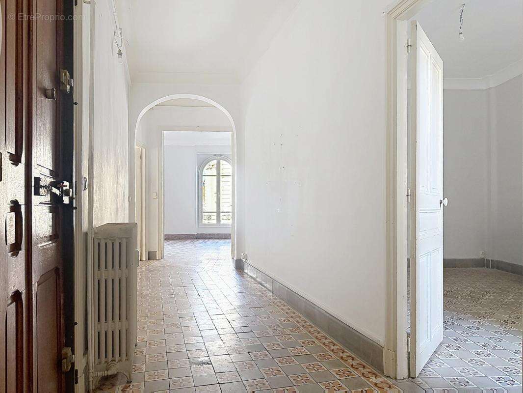 Exclusivite avignon intra muros appartement de charme t4 122 m² - photo 2