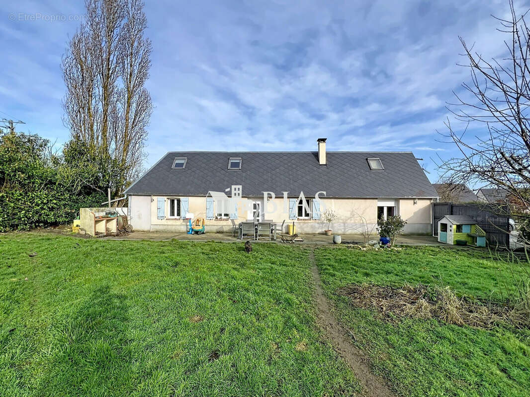 Maison à LE NOYER-EN-OUCHE