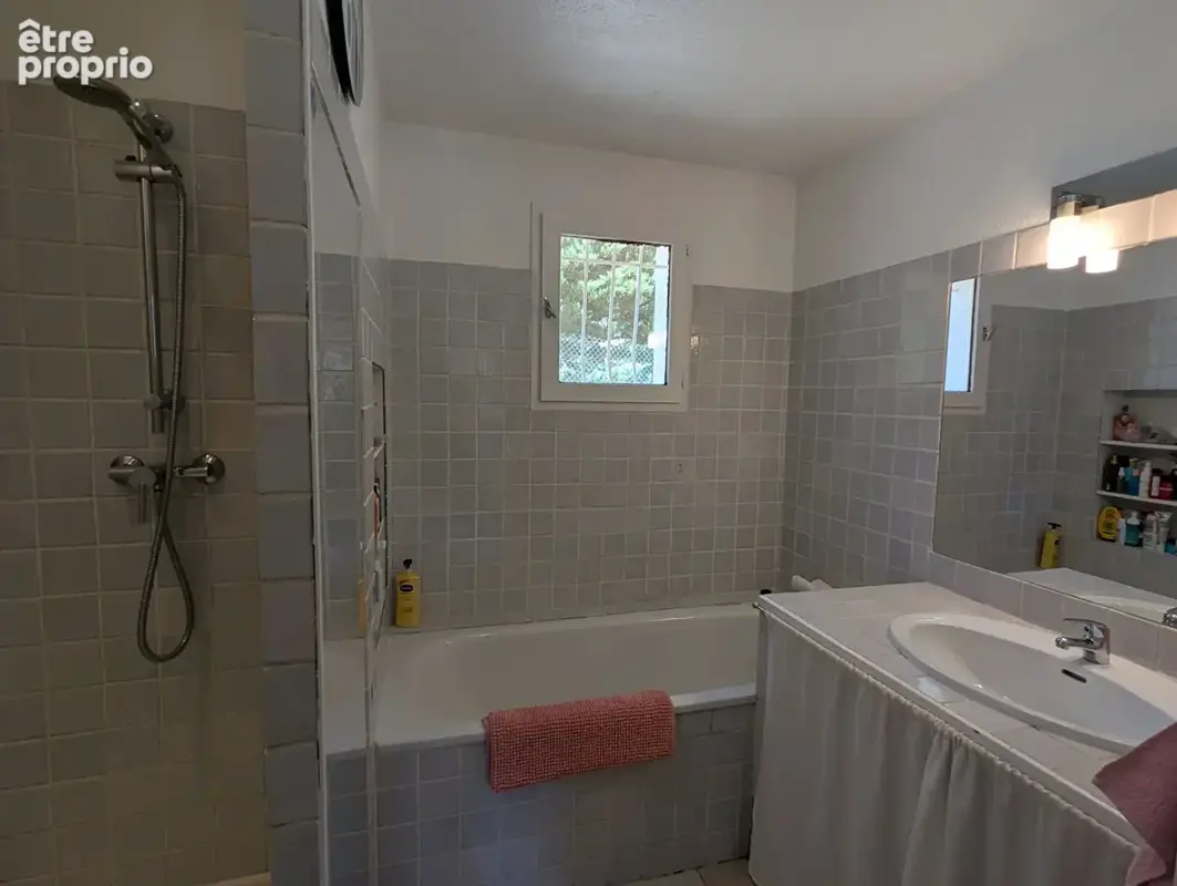SALERNES, maison de plain-pied avec dépendance, piscine, 4 garages sur 2.945 m² de terrain - photo 13