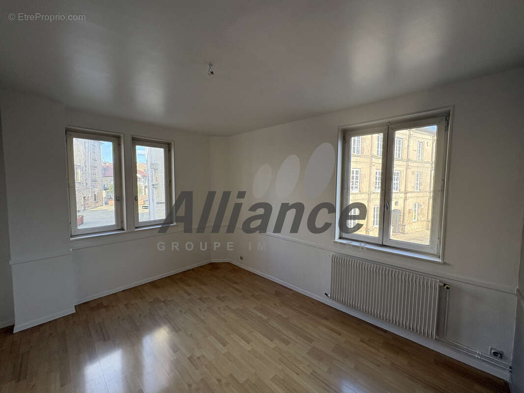 Appartement à LUXEUIL-LES-BAINS
