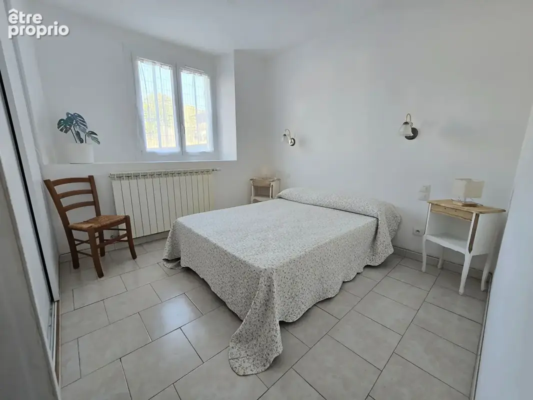 Maison de plain pied avec garage - Salles Curan - photo 9