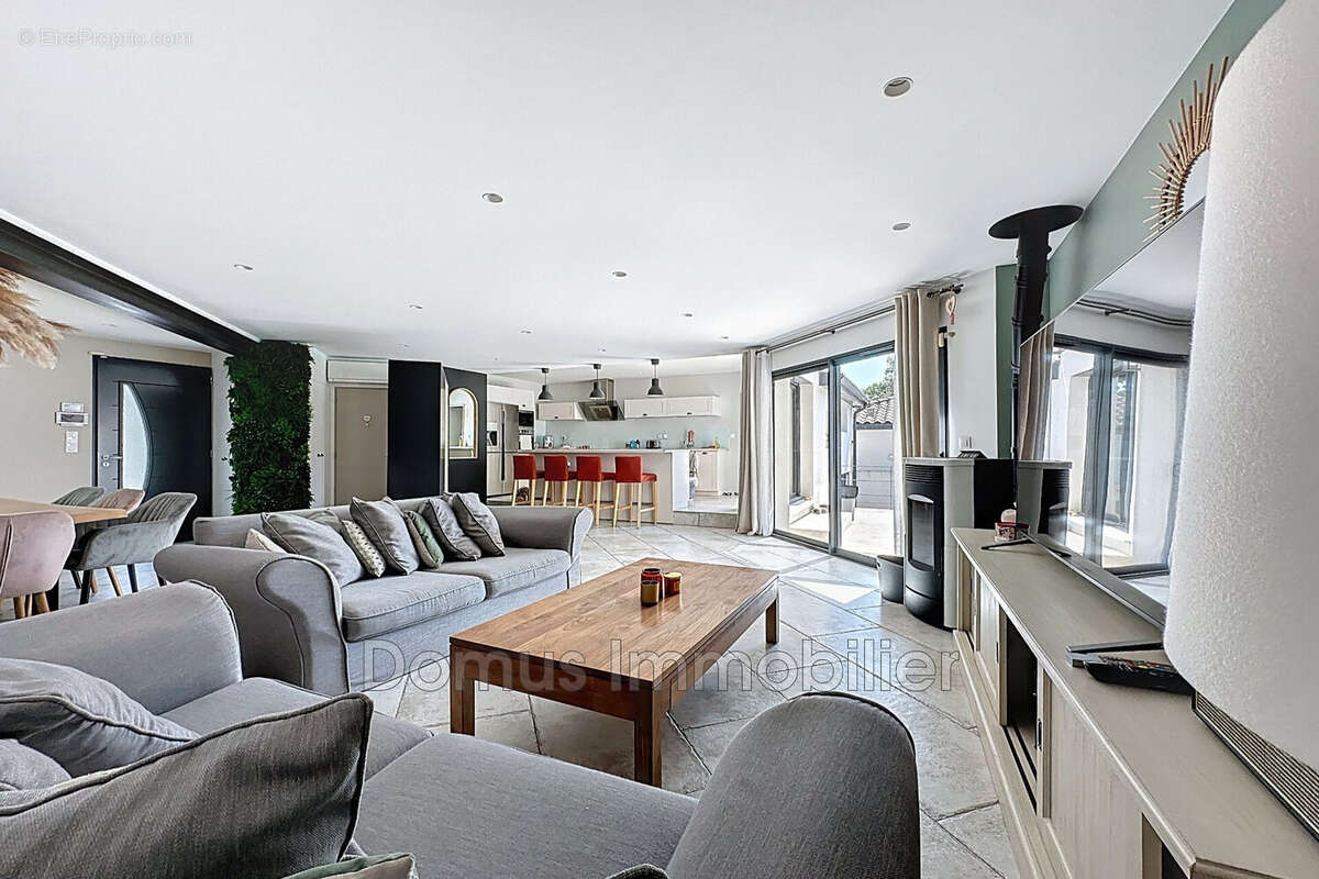 Maison à JONQUERETTES