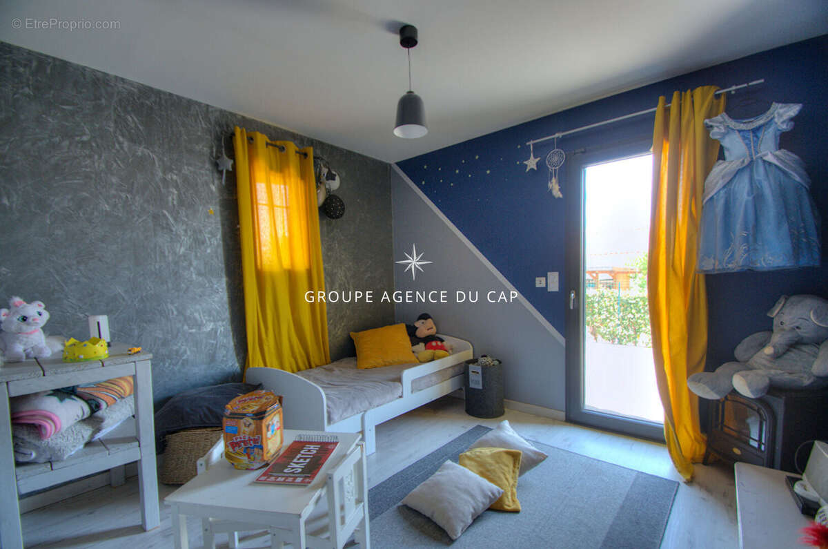 Maison à PUGET-SUR-ARGENS