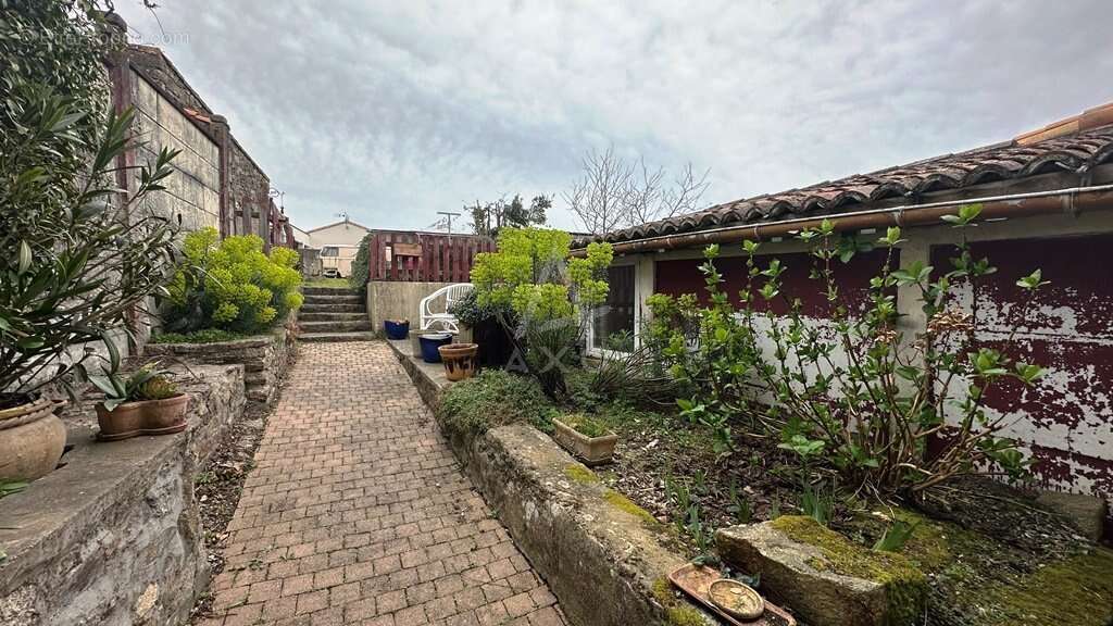 Maison à LA BRUFFIERE