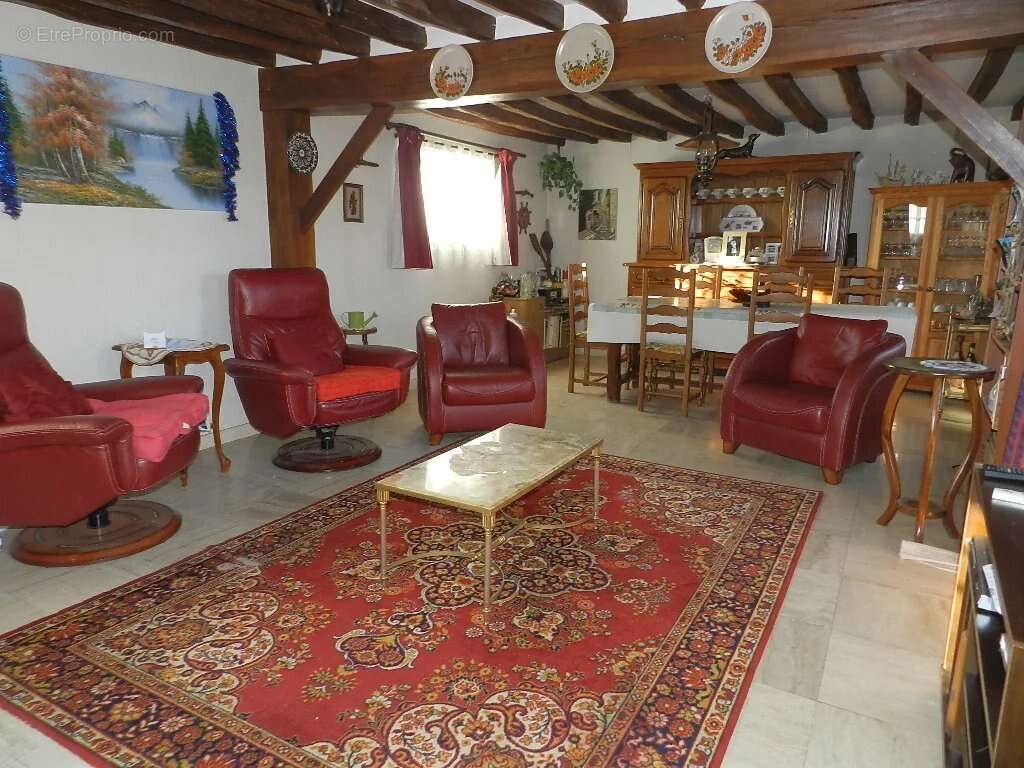 Maison à SAINTE-MARGUERITE-DE-VIETTE