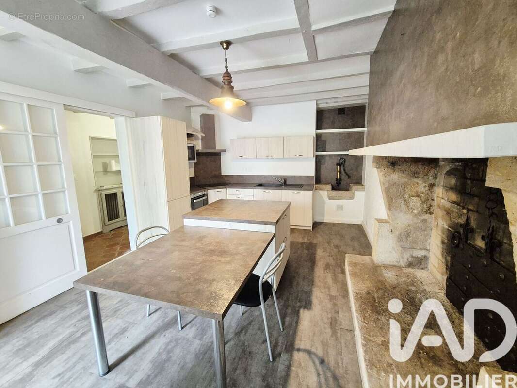 Maison 330 m² à Clermont-Dessous  - photo 7