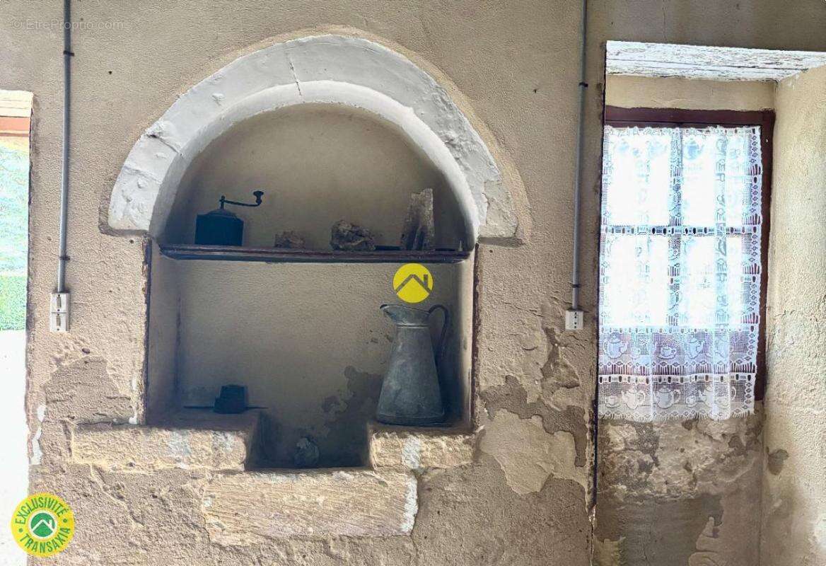 Maison à SAINTE-ALVERE