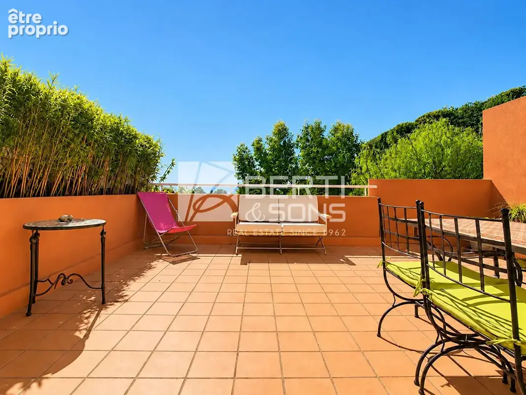 Photo Appartement à Mandelieu-La-Napoule au prix de 349 000€