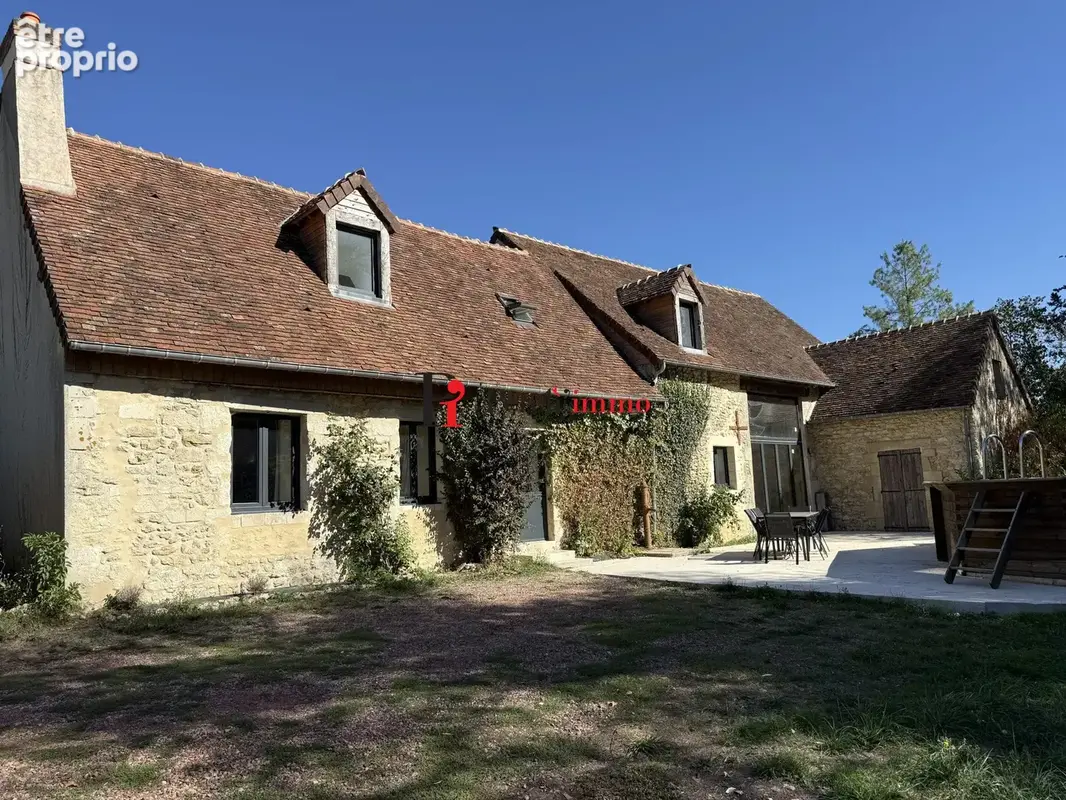 Photo Maison à Saint-Cosme-En-Vairais au prix de 276 600€