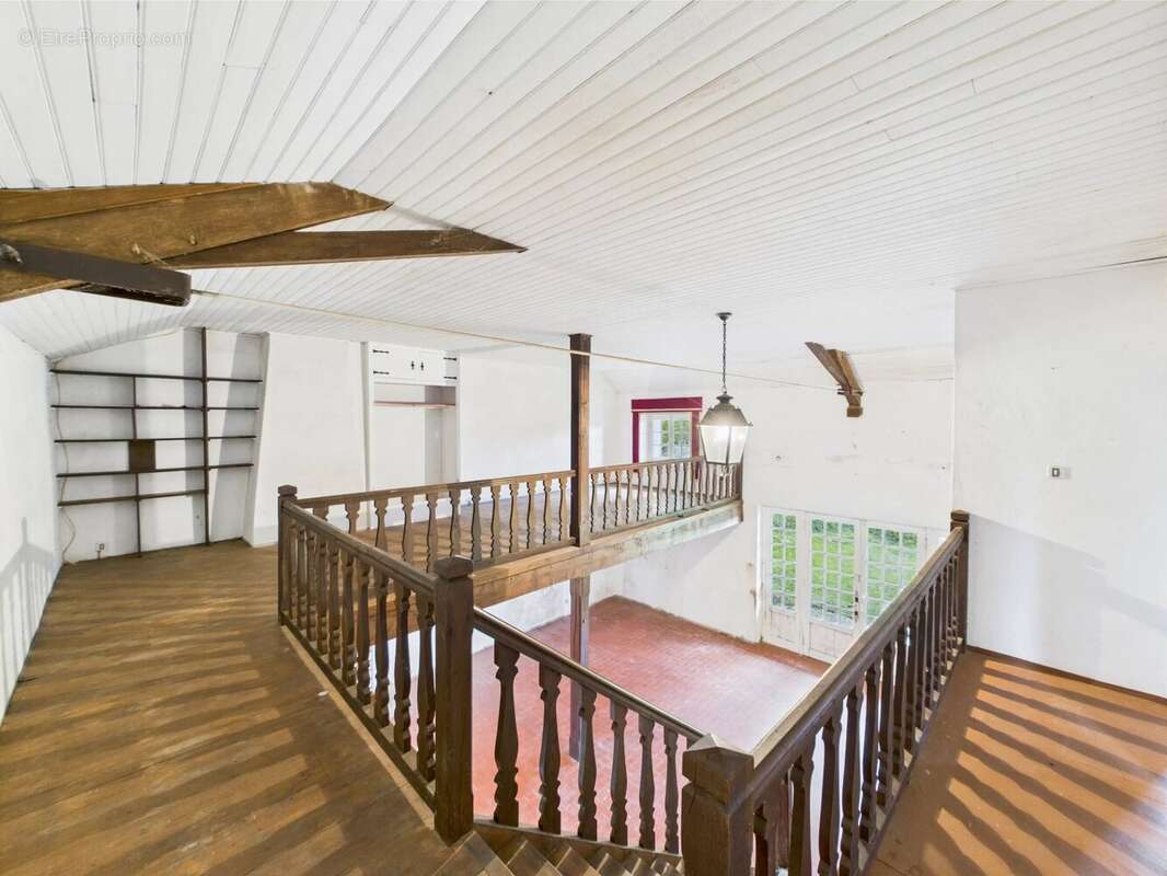 Maison à MONTSAUCHE-LES-SETTONS