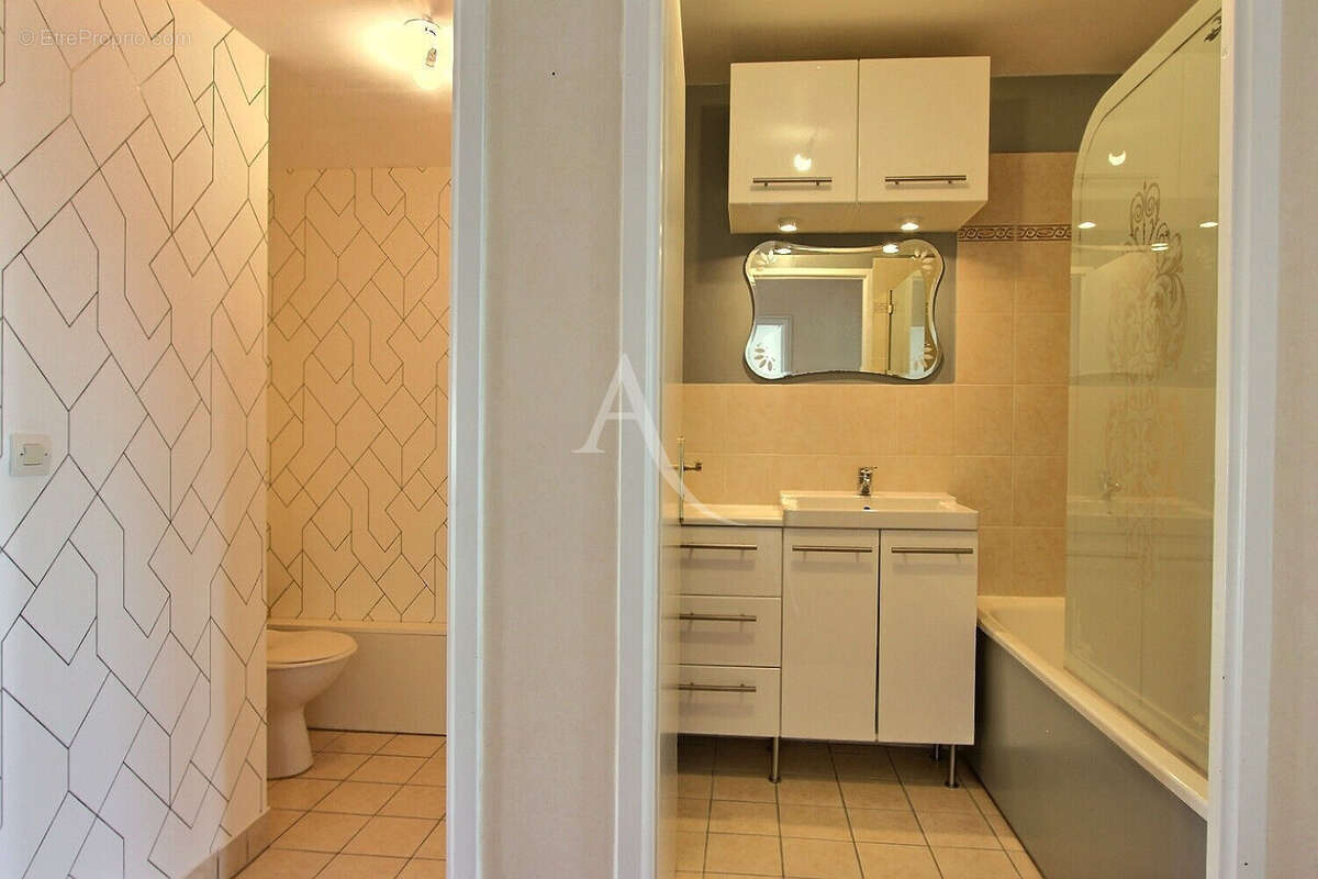 Appartement à VILLENEUVE-LA-GARENNE