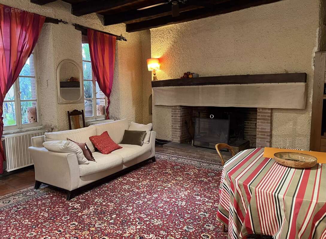 Appartement à BEAUMONT-DE-LOMAGNE