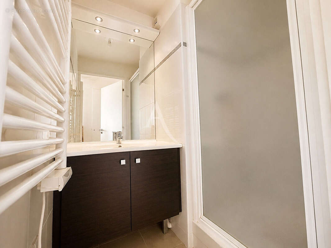 Appartement à SURESNES