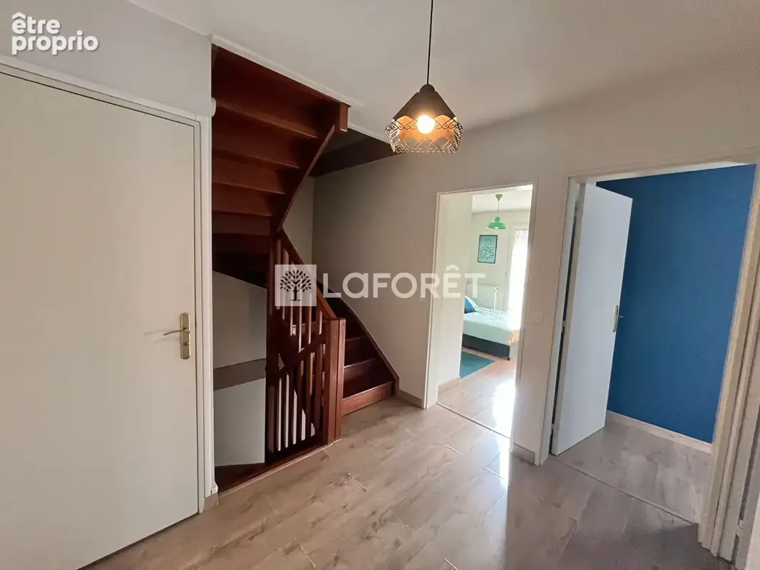 Maison Neuilly Plaisance 6 pièce(s) 130m2 - photo 9