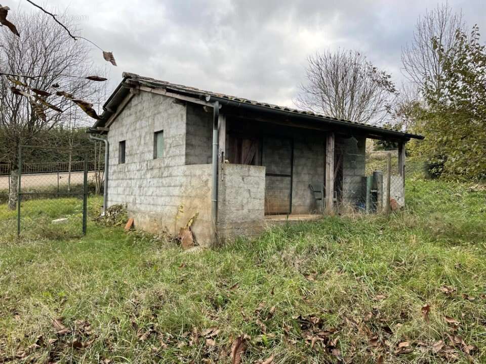 Maison à LENTILLAC-SAINT-BLAISE