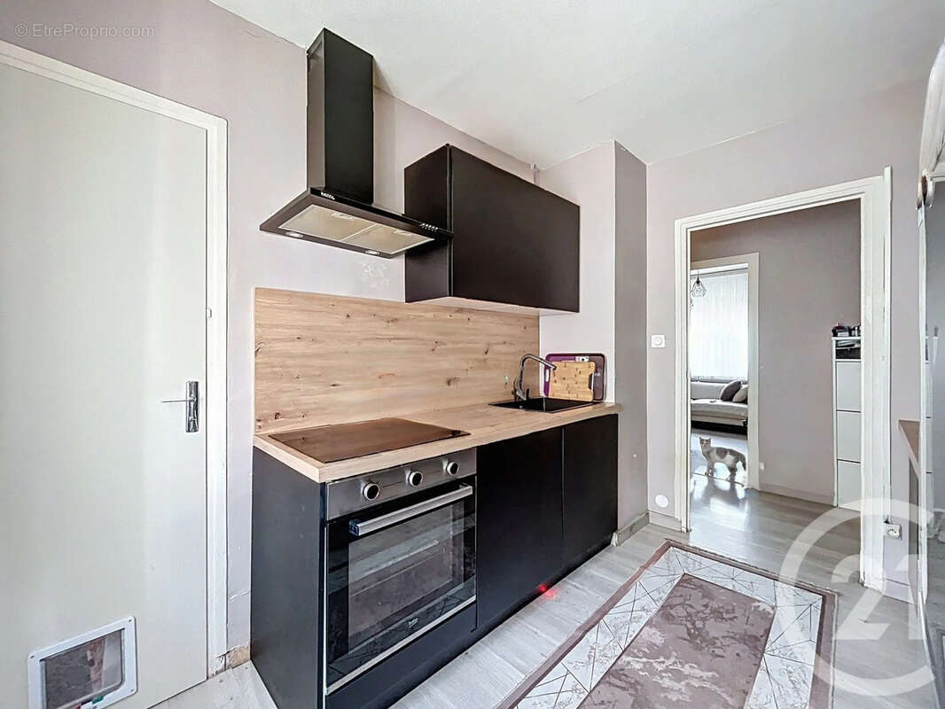 Appartement à PONT-EVEQUE