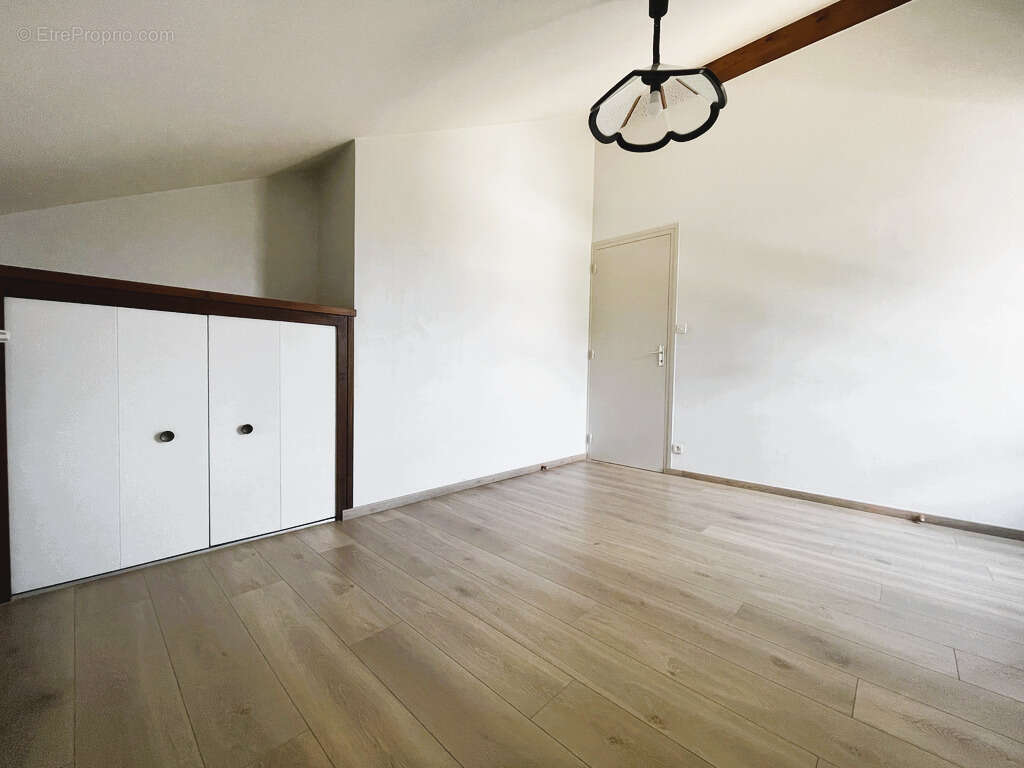Maison individuelle et garage sur terrain clos - photo 15