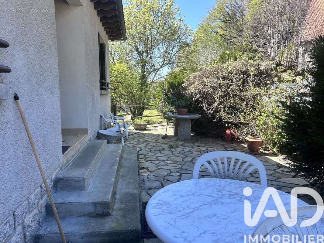 Maison 86 m² à Leucamp  - photo 5