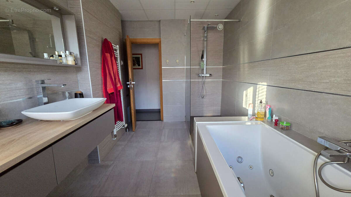 Appartement à BEGARD